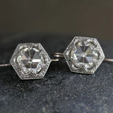 Náušnice bileho skla kulate