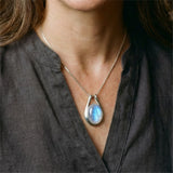 Náhrdelník opalovy bílý vintage