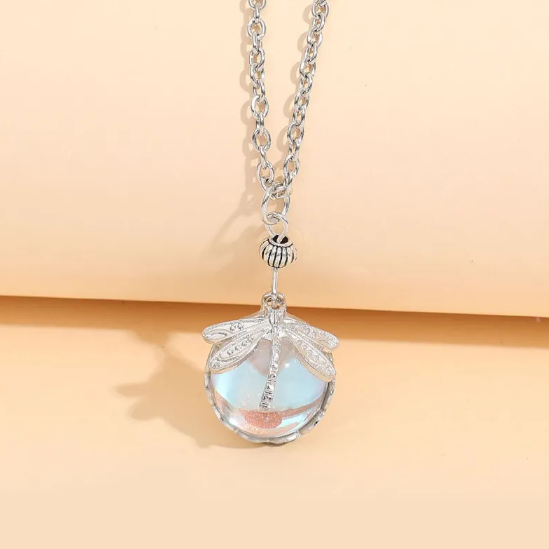 Náhrdelník vazka zelena retro