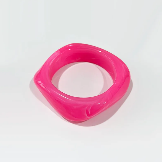 Náramek akrylu barevny ctvercovy