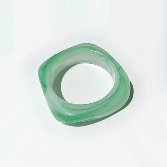 Náramek akrylu barevny ctvercovy