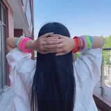 Náramek akrylu barevny ctvercovy