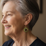 Náušnice krystaly cervenymi zelenymi kulate vintage