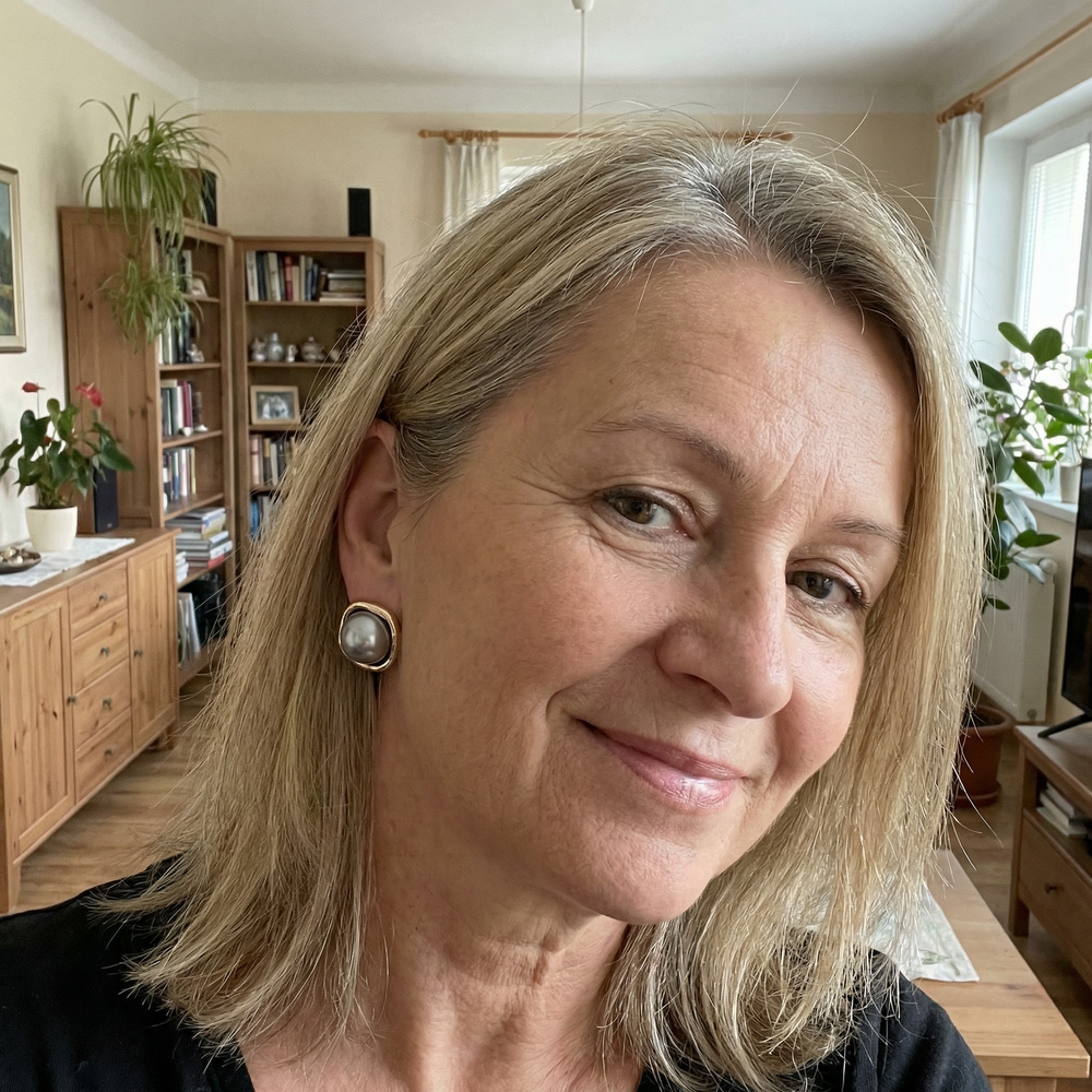 <h2>Více než 13,465+ žen v Česku miluje naše řemeslné zpracování!</h2>