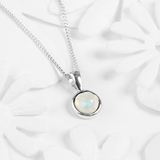 Náhrdelník měsíčního kamene stříbře