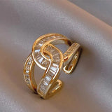 Prsten uzlem elegantní